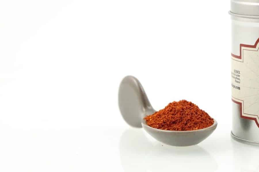 Tandoori prieskonių mišinys šaukštelyje